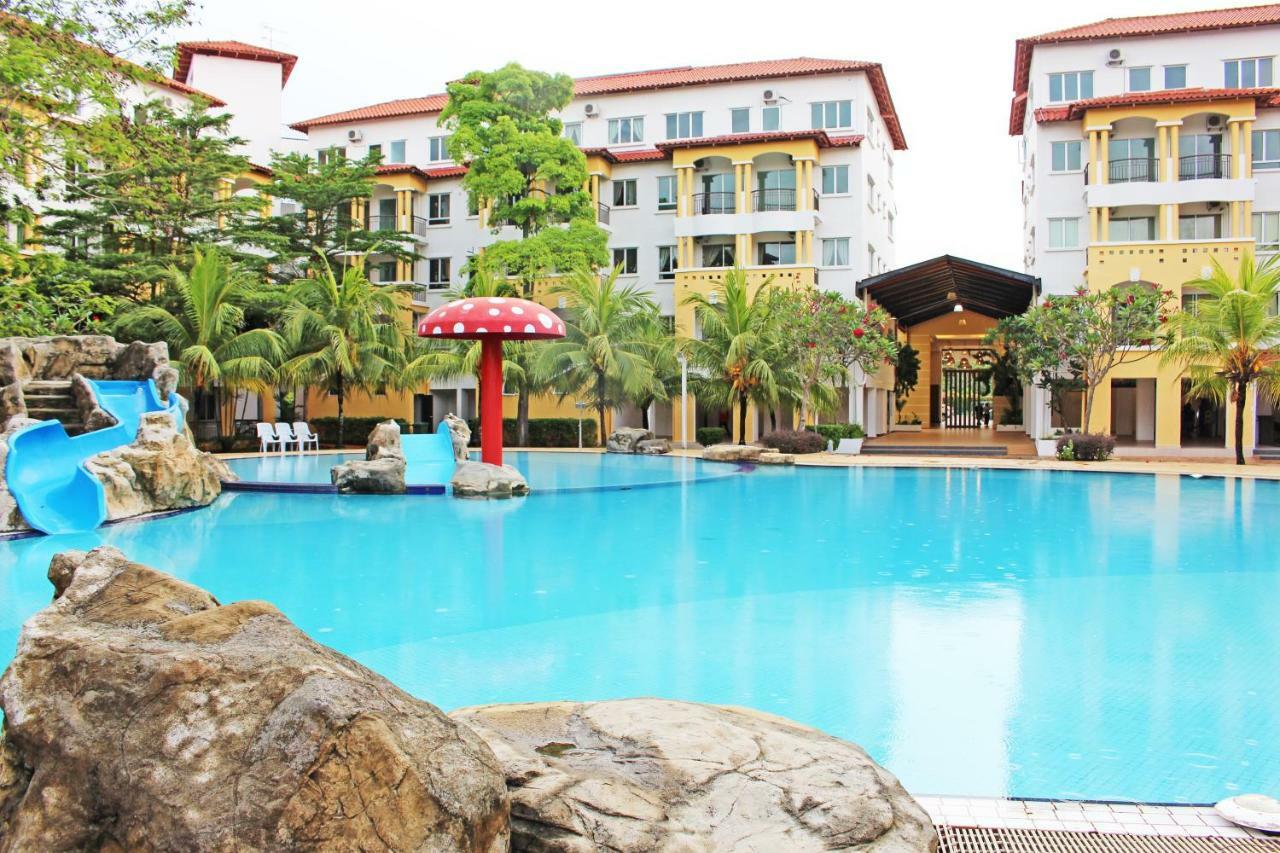 Tiara Desaru Resort Exterior foto